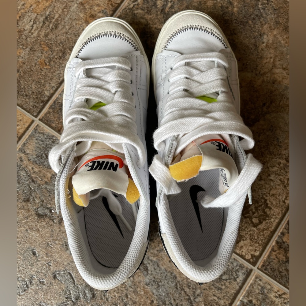 Nike Blazer Low 77 Jumbo Sneakers- Women’s Size 10 - Picture 5 of 9